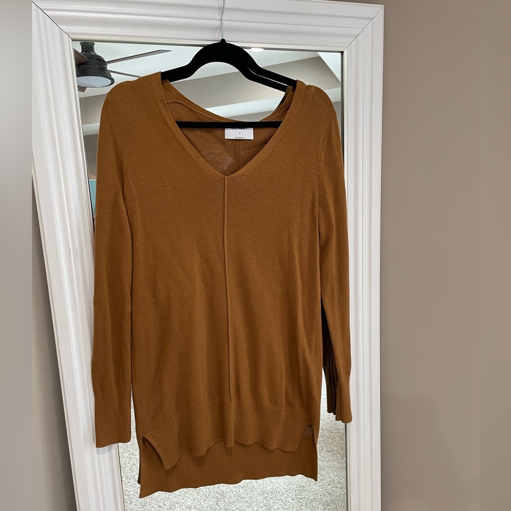 Old Navy top